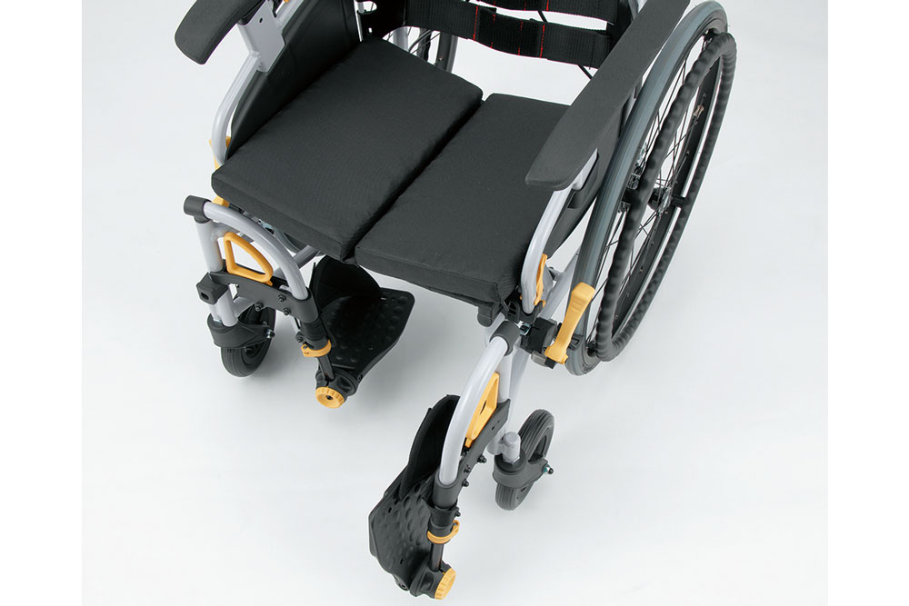 ヤマシタオリジナル車いす 優輪 高機能型 はねあげ＆スイングインアウト​