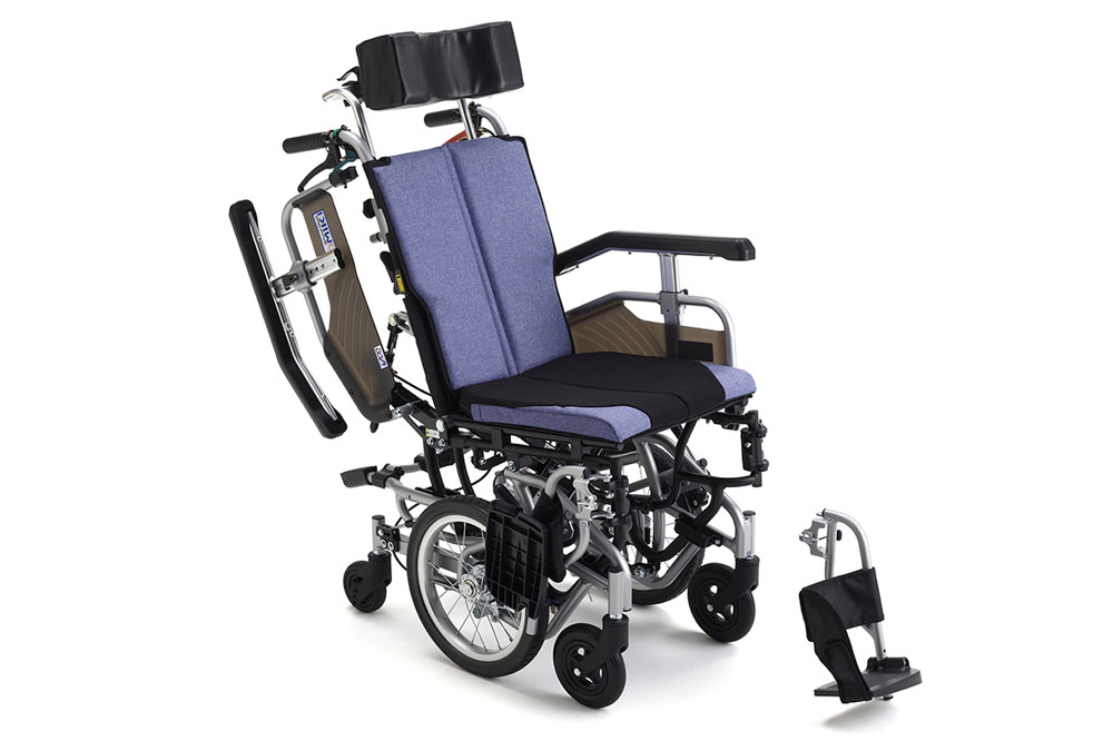 介助用ティルト・リクライニング 6輪車いす