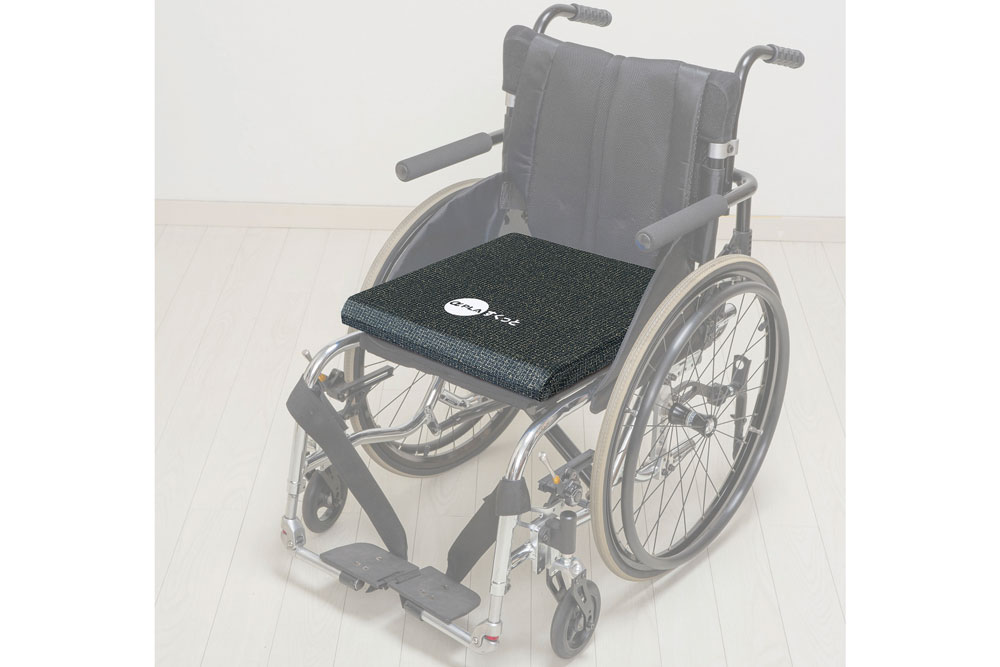 アルファプラすくっとクッション 使用イメージ