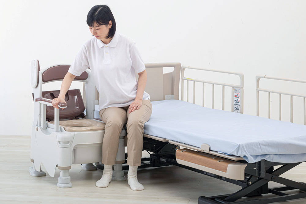 ポータブルトイレFX-30シリーズ ひじ掛け昇降タイプ