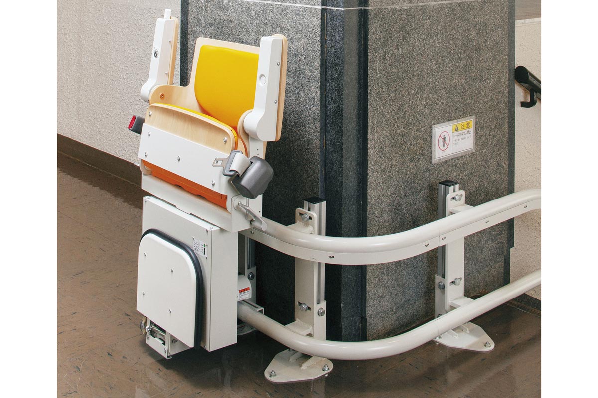 楽ちん号 曲線階段用 設置イメージ